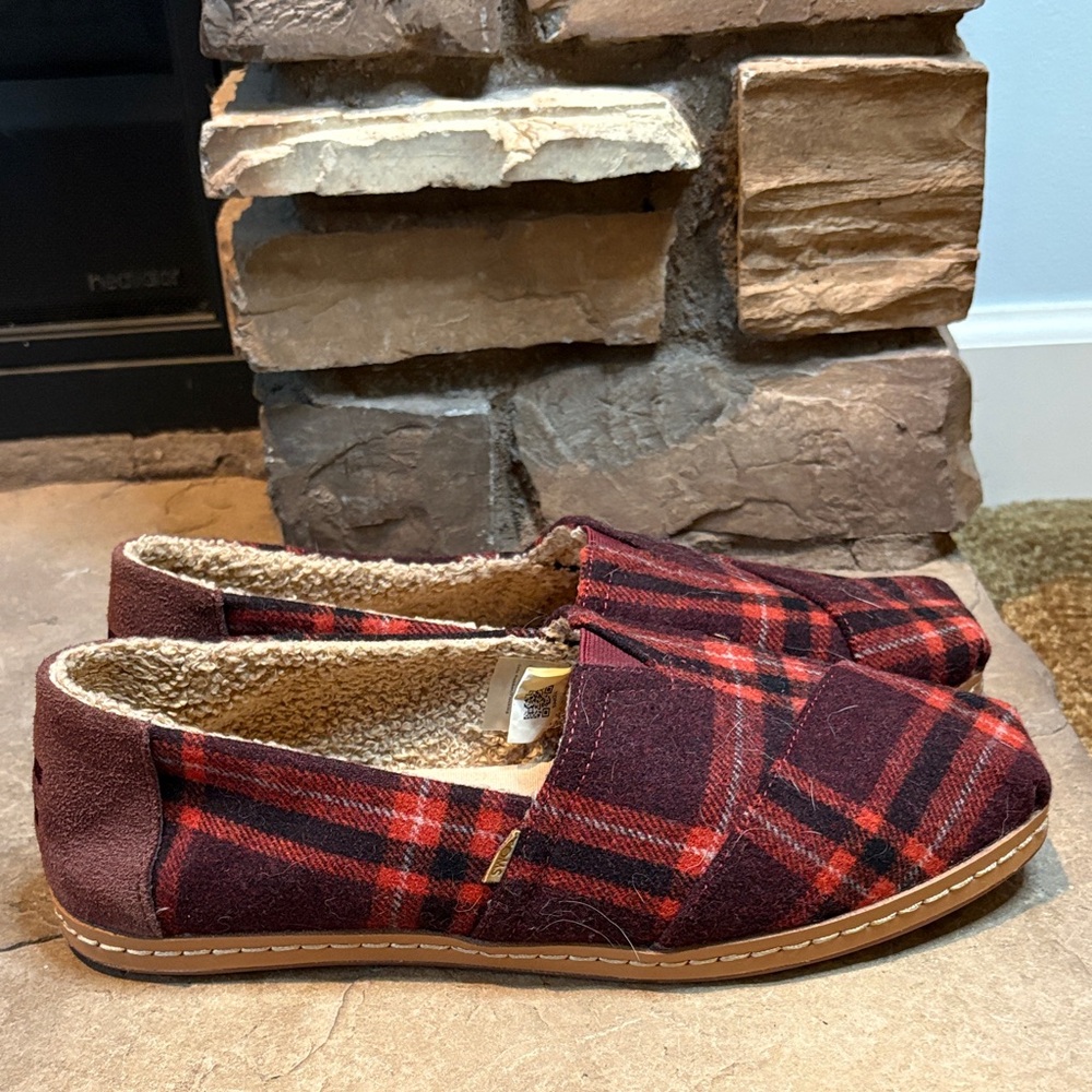 Toms Red and Black Alpargata Classics Size 12